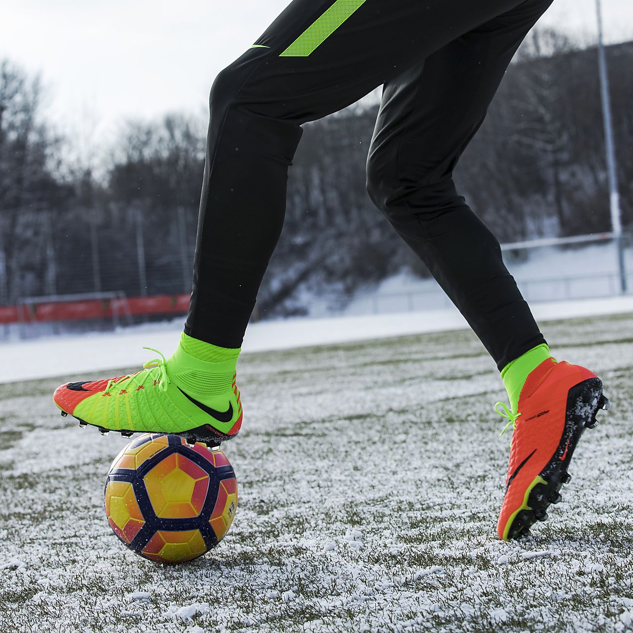 nike hypervenom ball