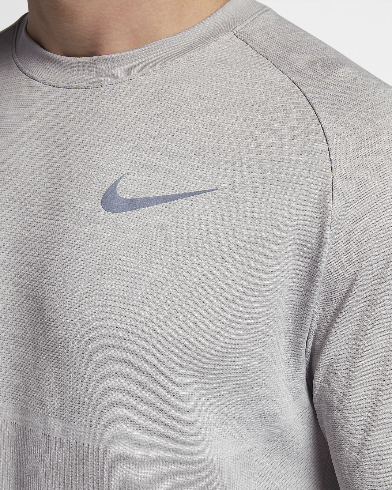 nike dry medalist running top