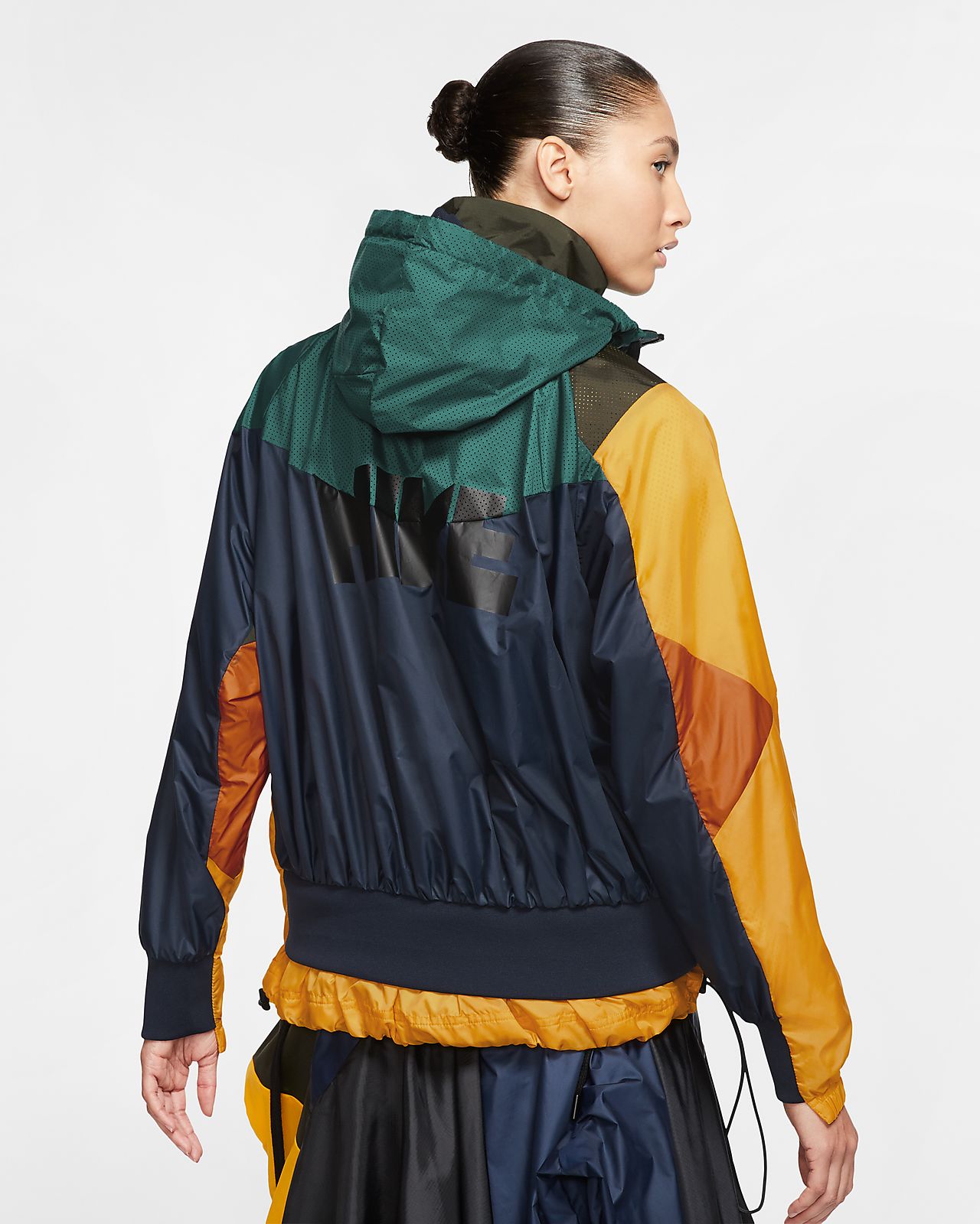Nike x Sacai Damen Laufjacke mit Halbreißverschluss Nike x Sacai Damen Laufjacke mit Halbreißverschluss