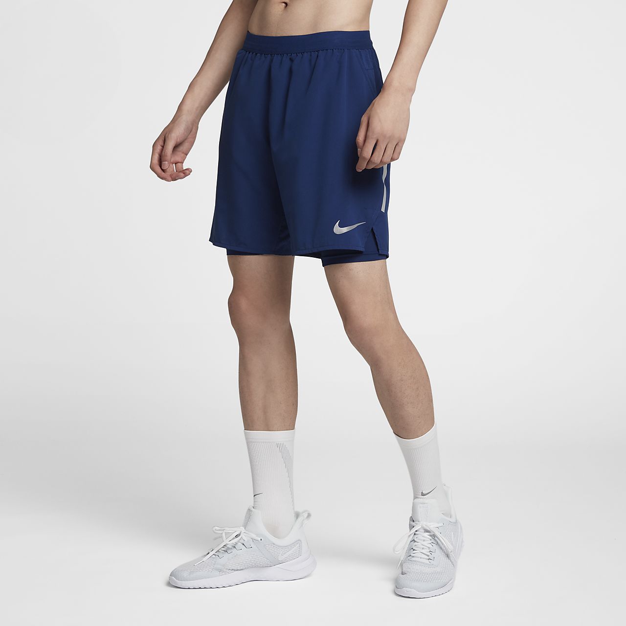 nike distance shorts 7