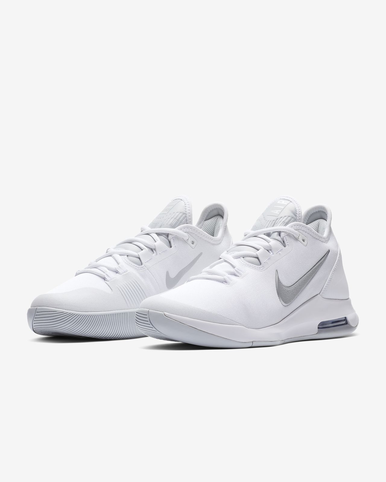 nikecourt air max wildcard women's tennis shoe