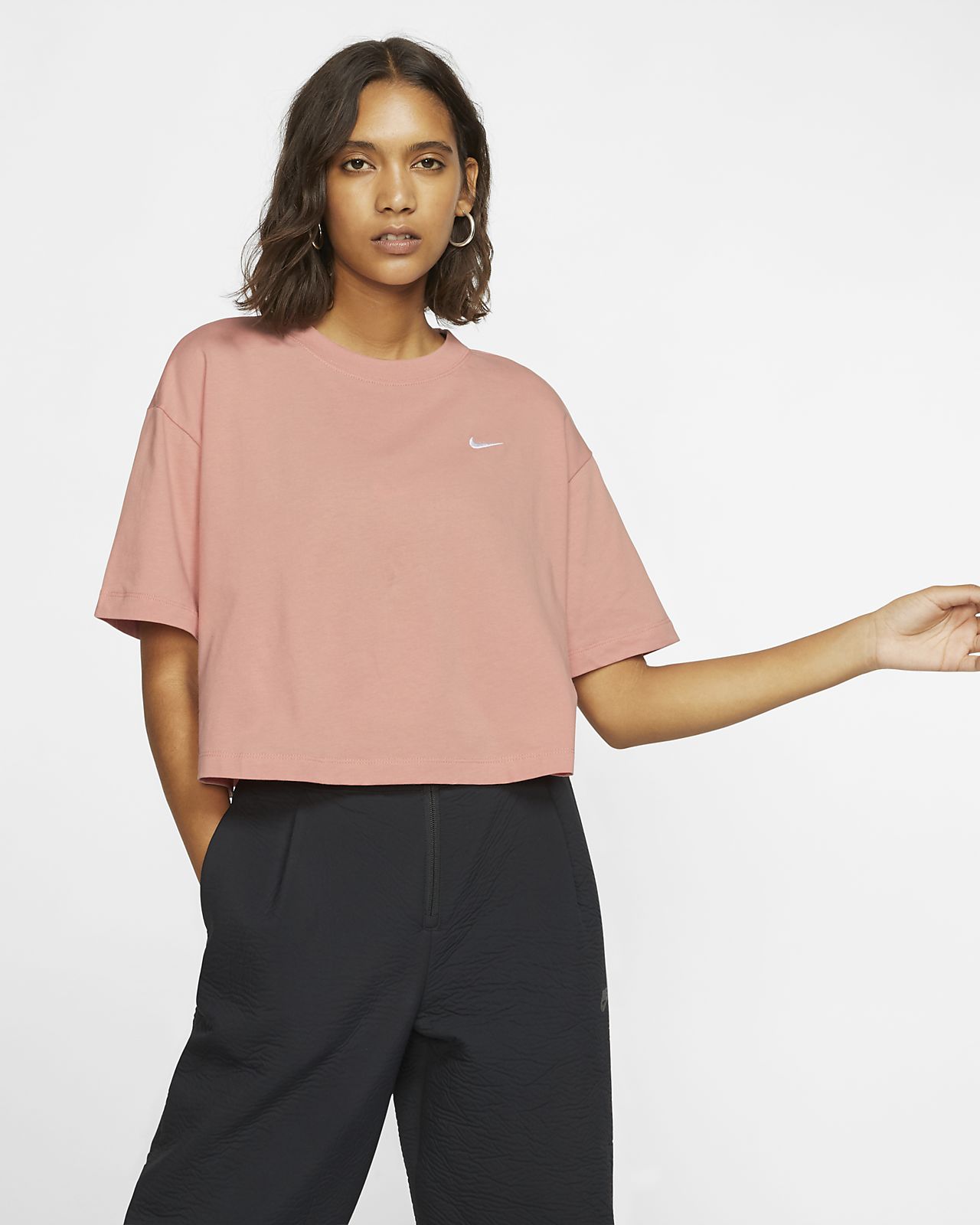 nike sportswear essential top