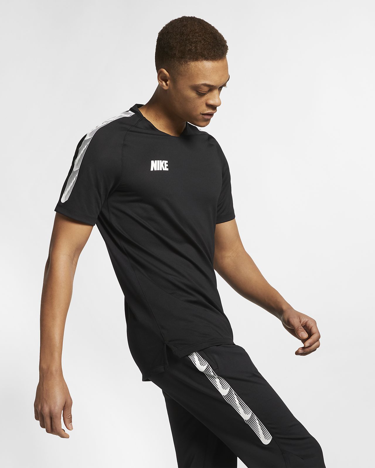 Nike Breathe Squad Men's Short-Sleeve Football Top