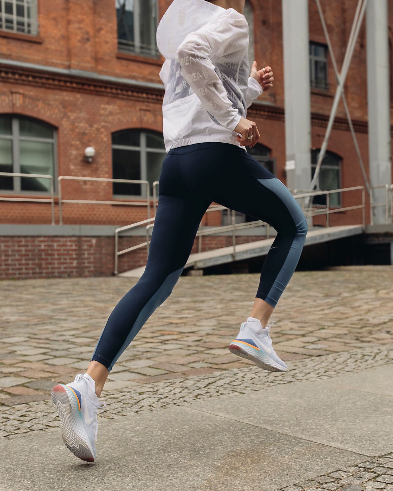 Nike Epic React Flyknit 2 Women's Running Shoe Nike Epic React Flyknit 2 Women's Running Shoe