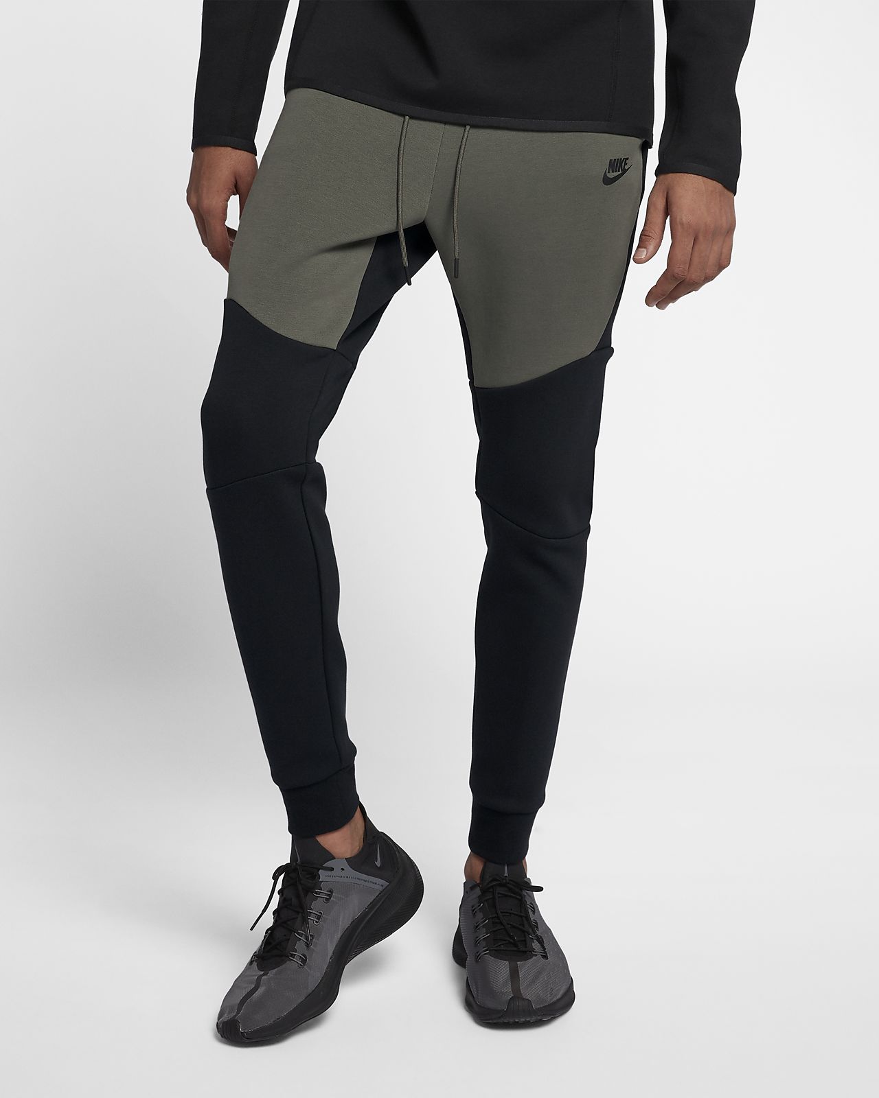 nike sportswear tech fleece lightweight joggers with pockets