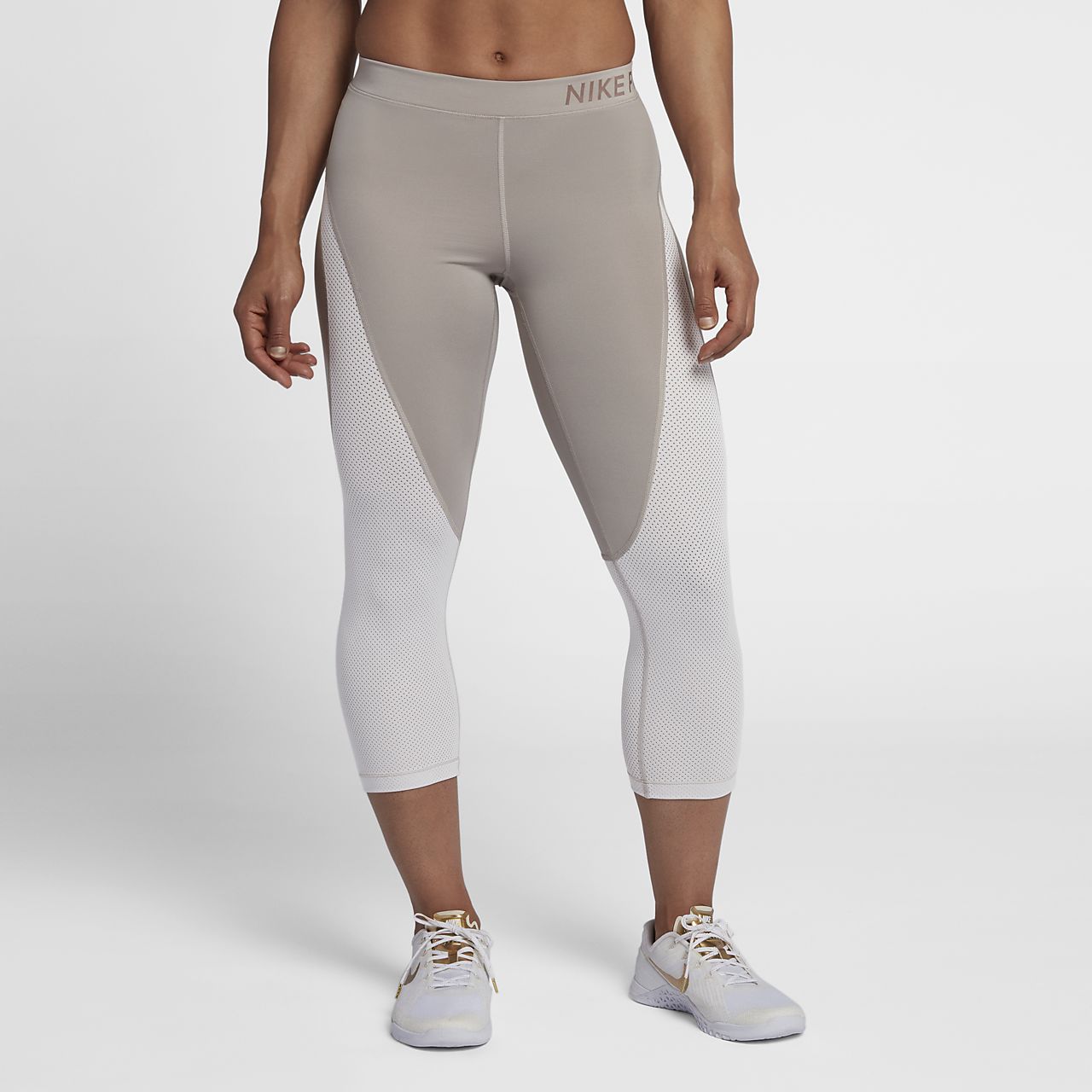 Women's Vest - Nike Pro Hypercool - Black/White : V87p8731 Women's Vest - Nike Pro Hypercool - Black/White : V87p8731