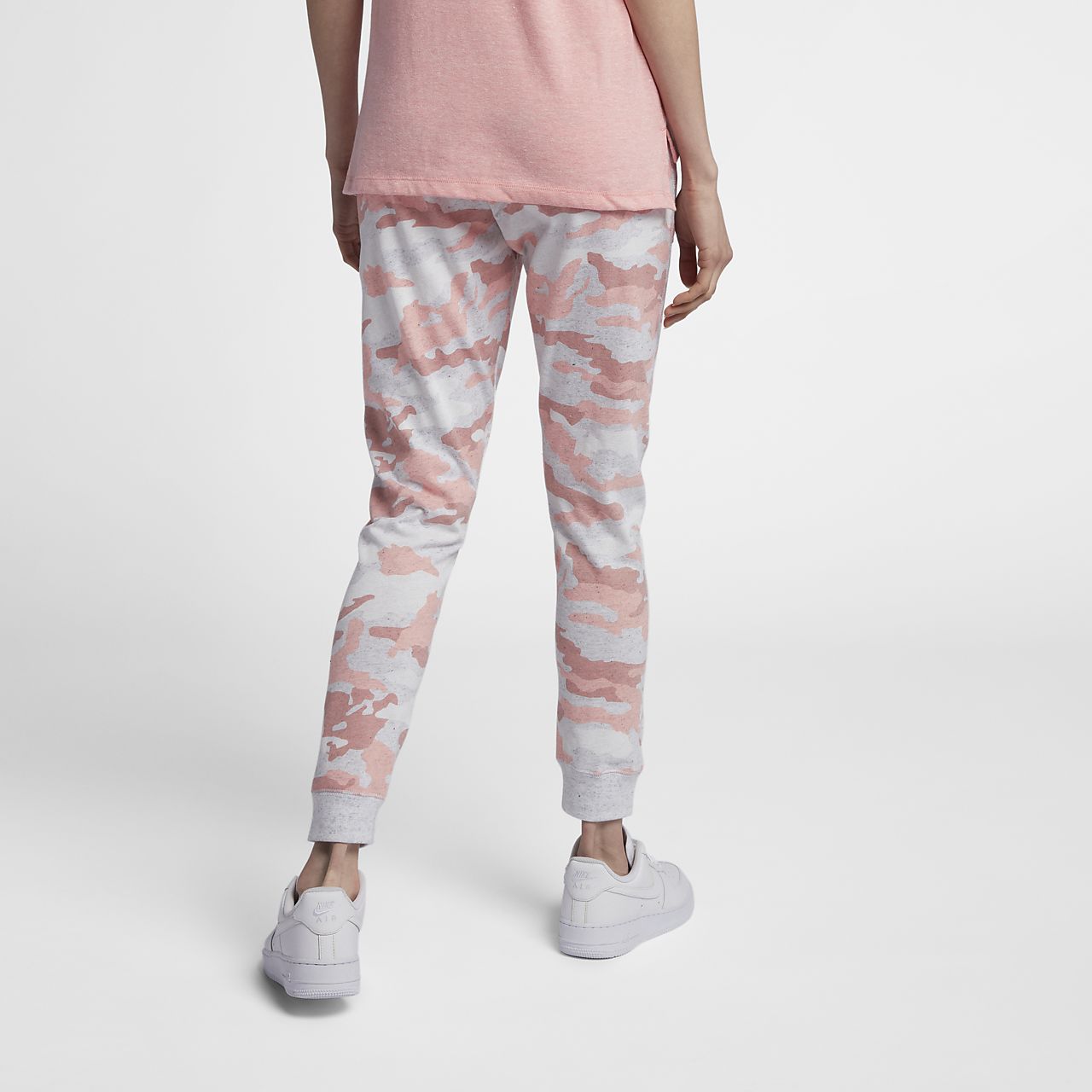 nike women's camouflage pants