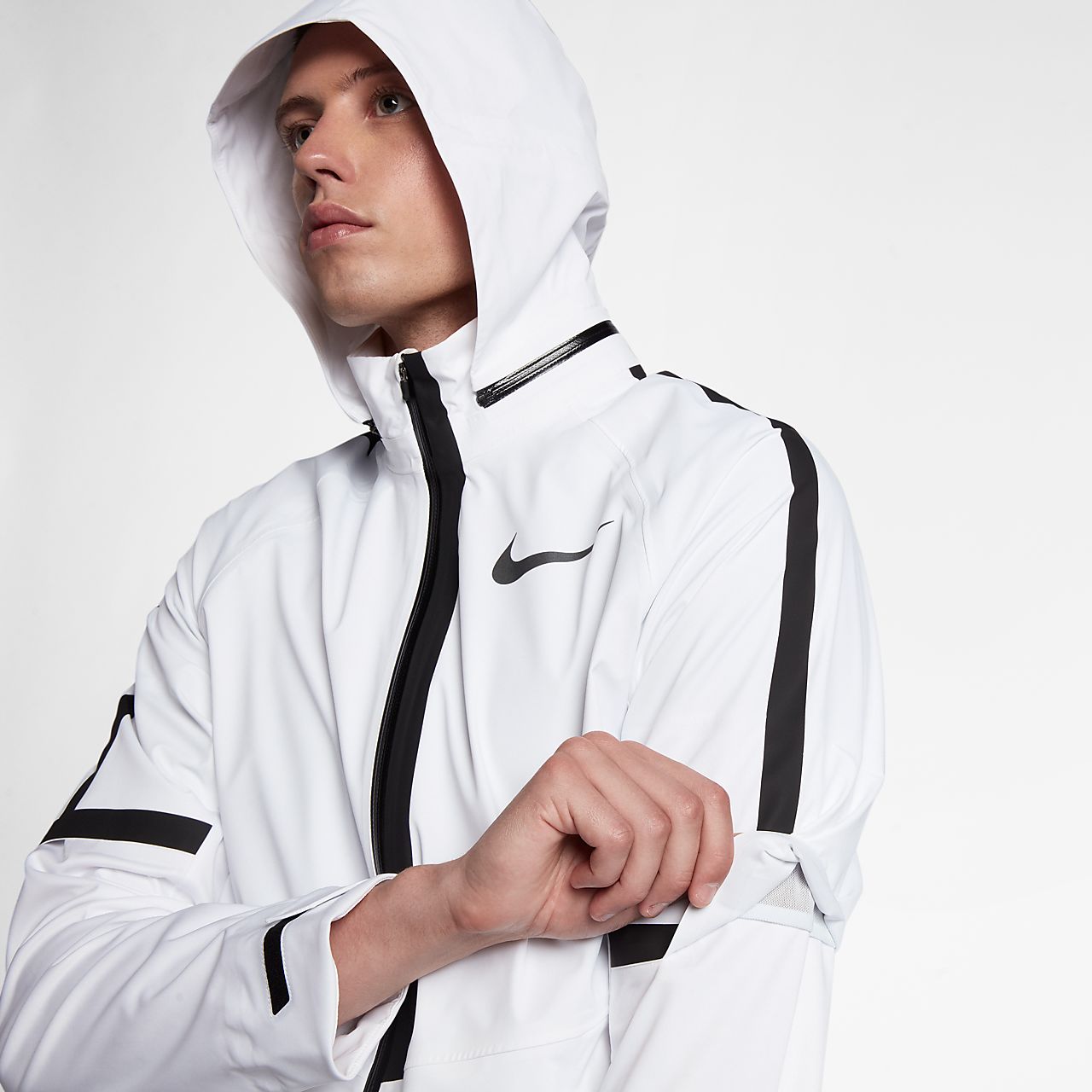 nike thin jacket