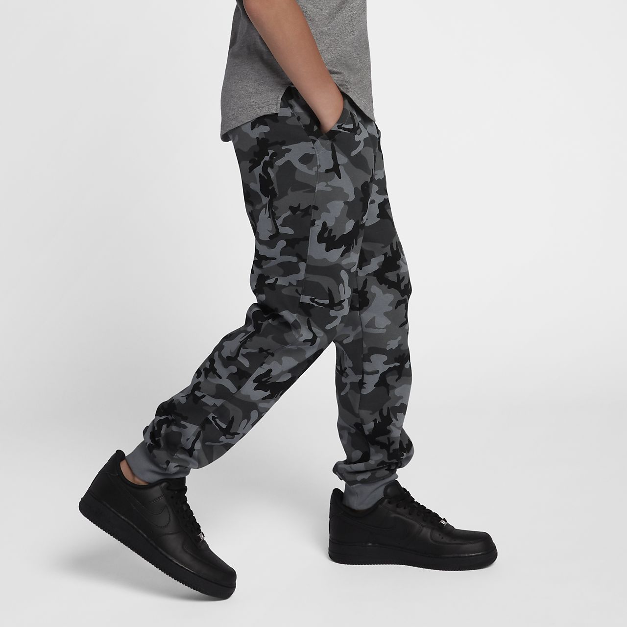 nike printed joggers