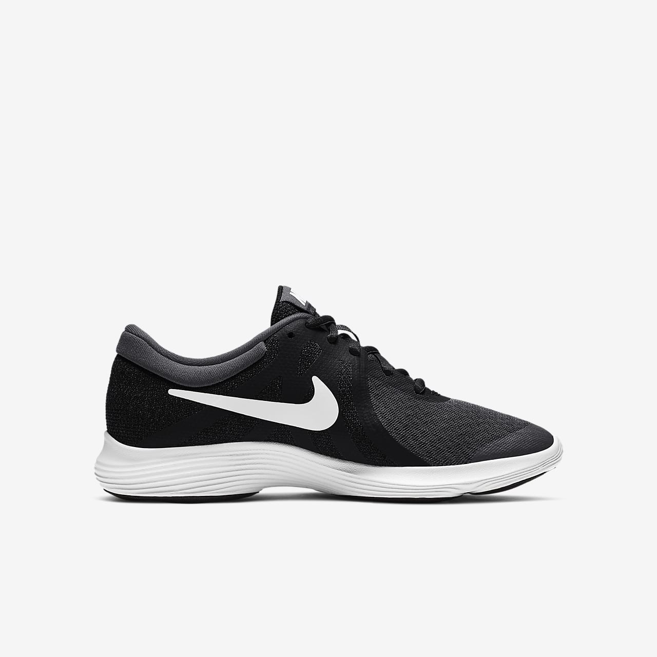 running nike revolution 4