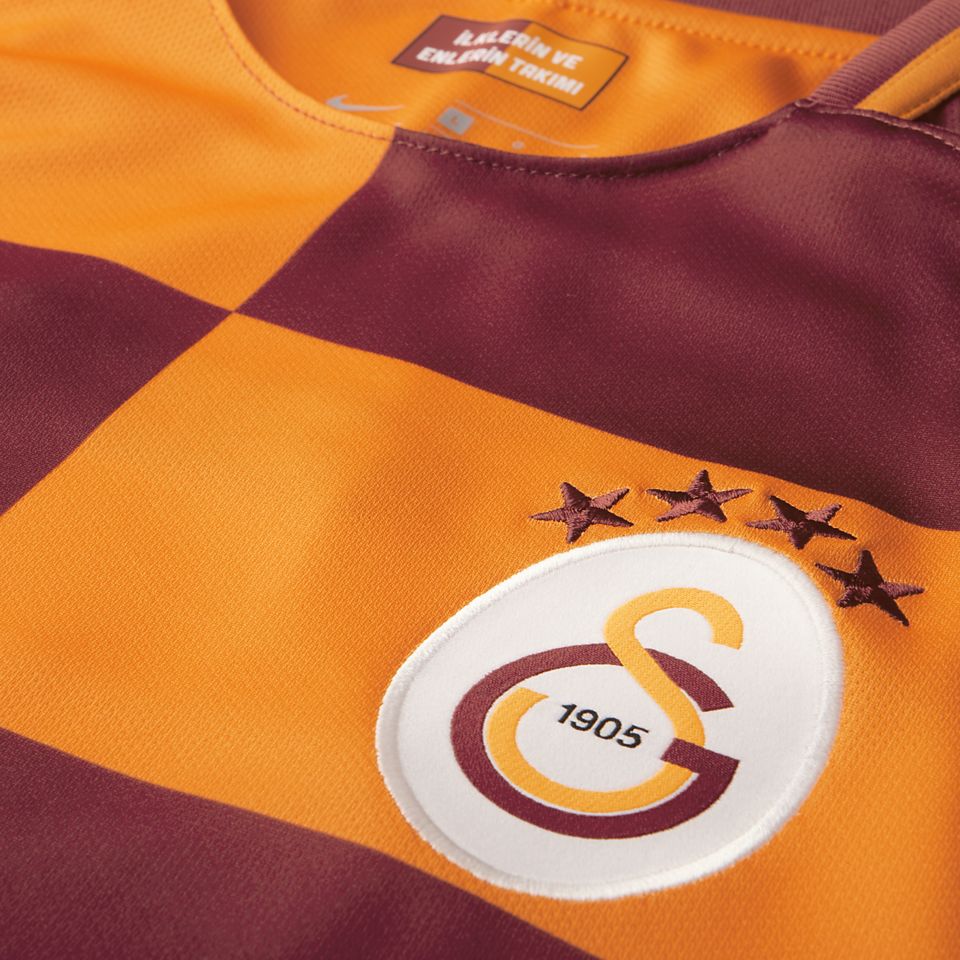 2017/18 GALATASARAY STADIUM HOME KIT 2017/18 GALATASARAY STADIUM HOME KIT