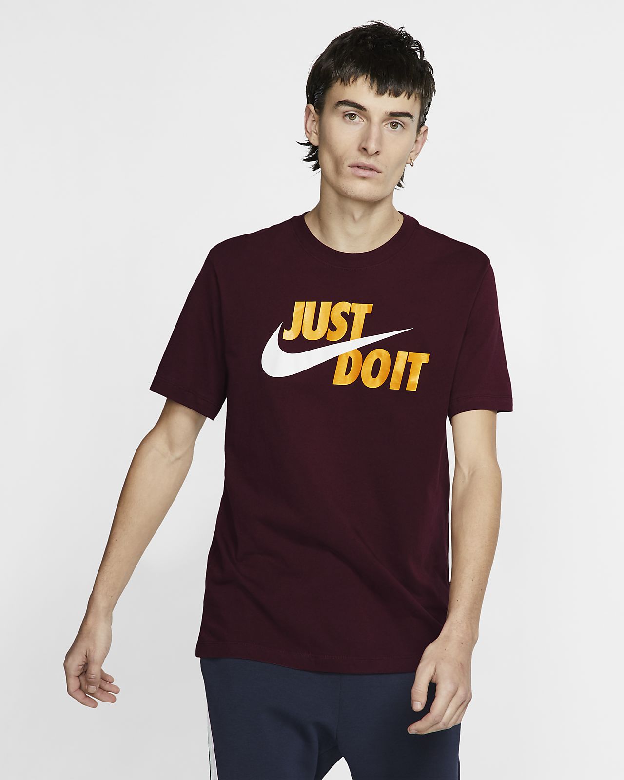 t shirt nike marron