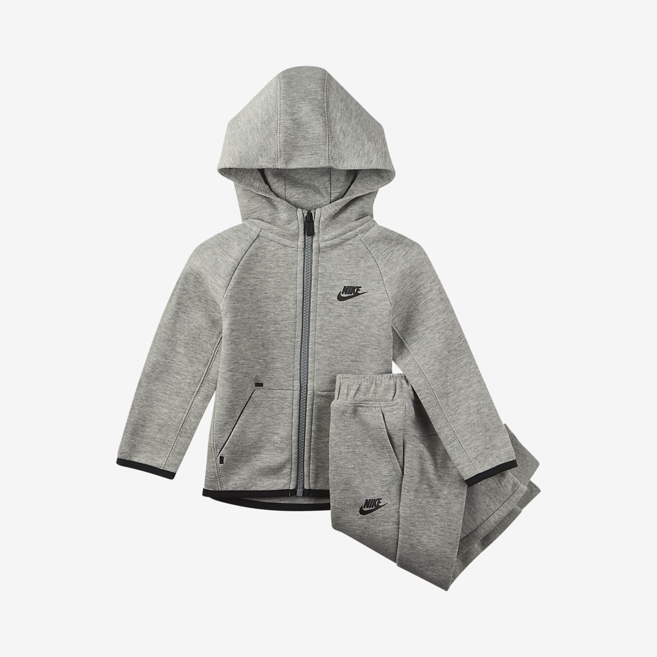 completi nike 12 anni completi nike 12 anni