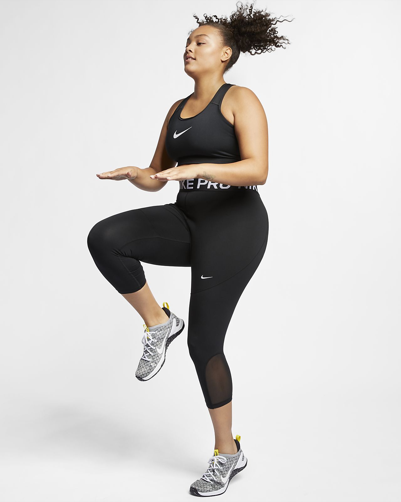 nike swoosh plus size bra