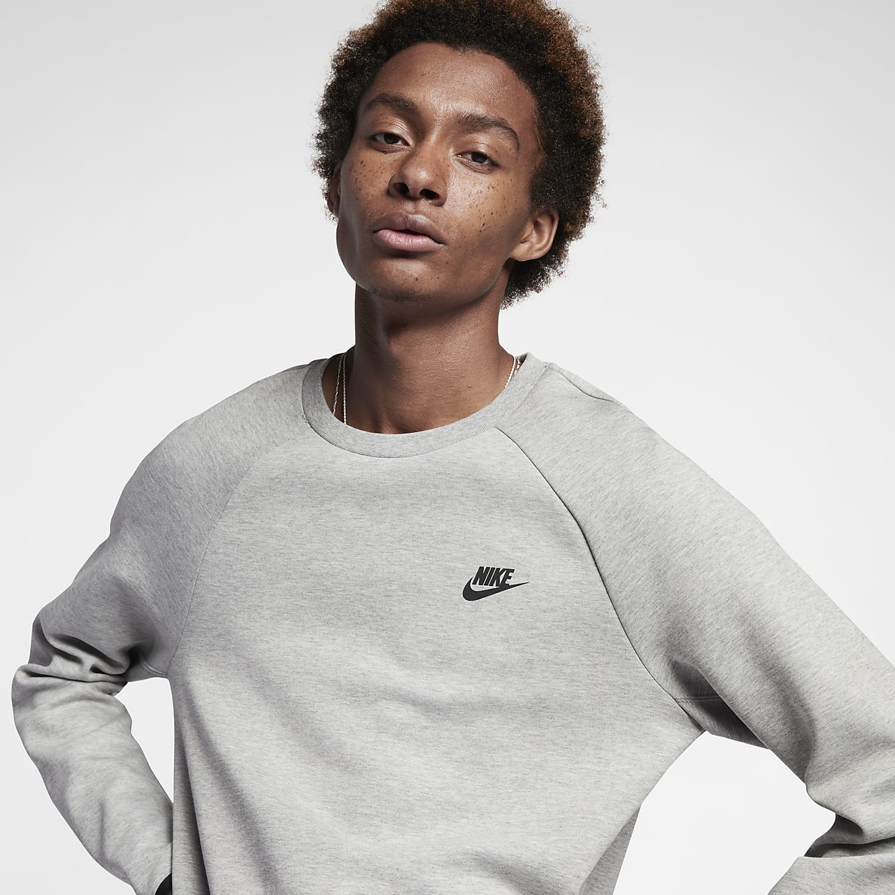 nike tech fleece long sleeve crew