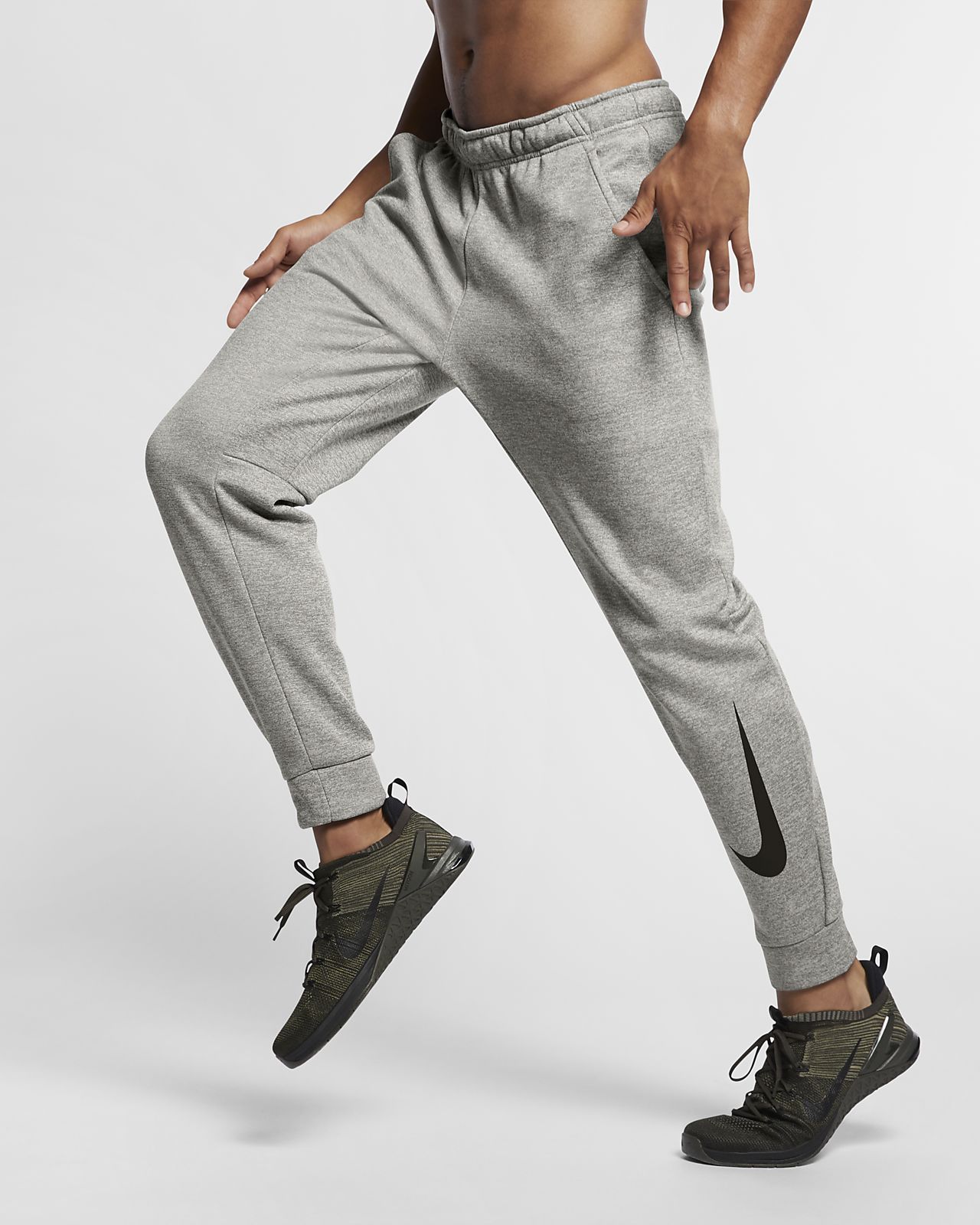 nike men's tapered training trousers