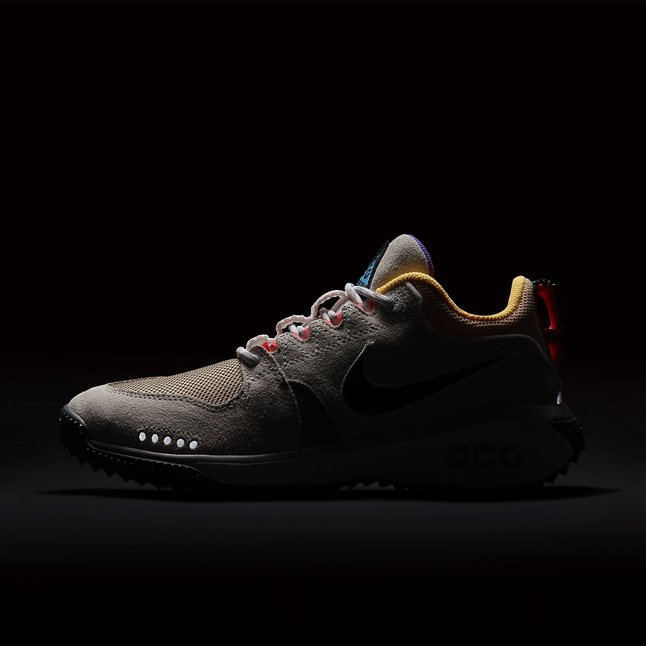 nike acg dog mountain men's shoe