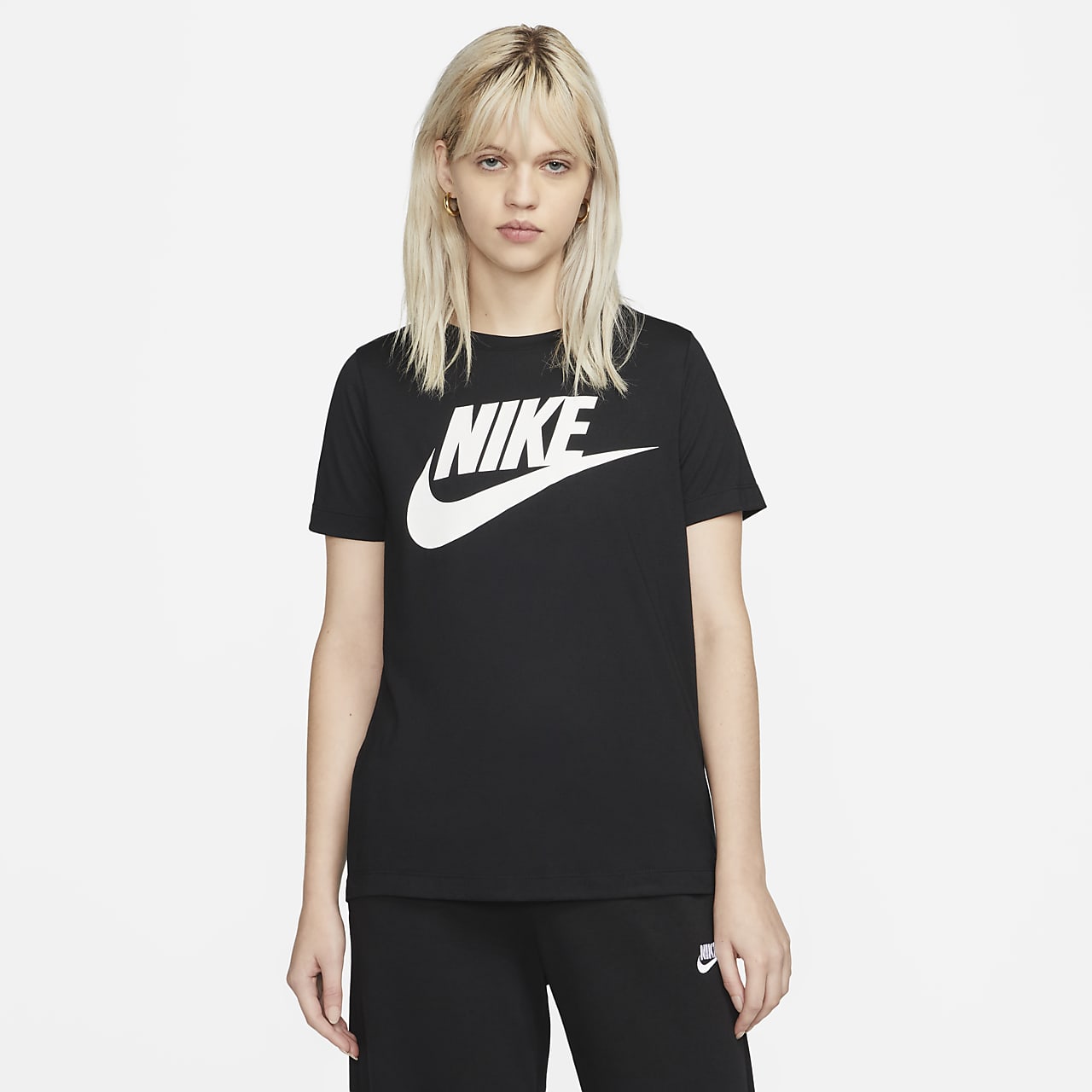 nike tees womens