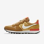 nike bronze internationalist trainers