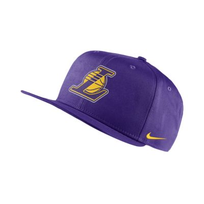 cappello running nike