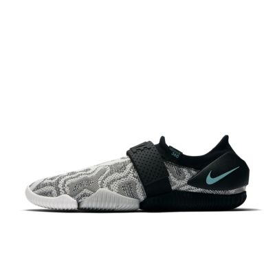 nike aqua socks water shoes