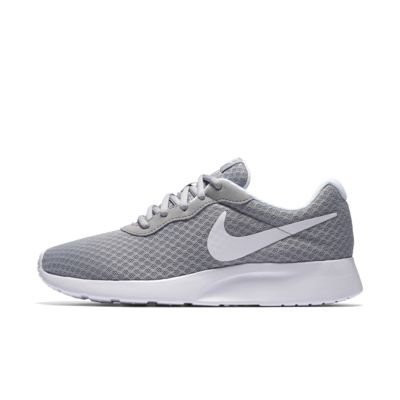 women's nike tanjun sneakers