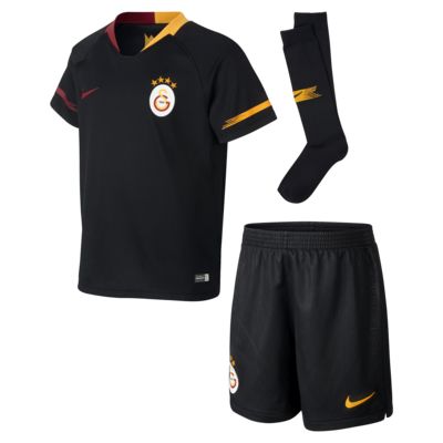 galatasaray away kit