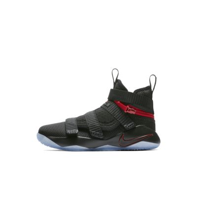 Shoptagr | Lebron Soldier 11 Flyease by 