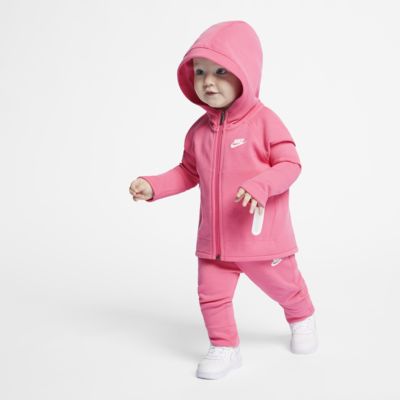 women's nike hoodie and pants set