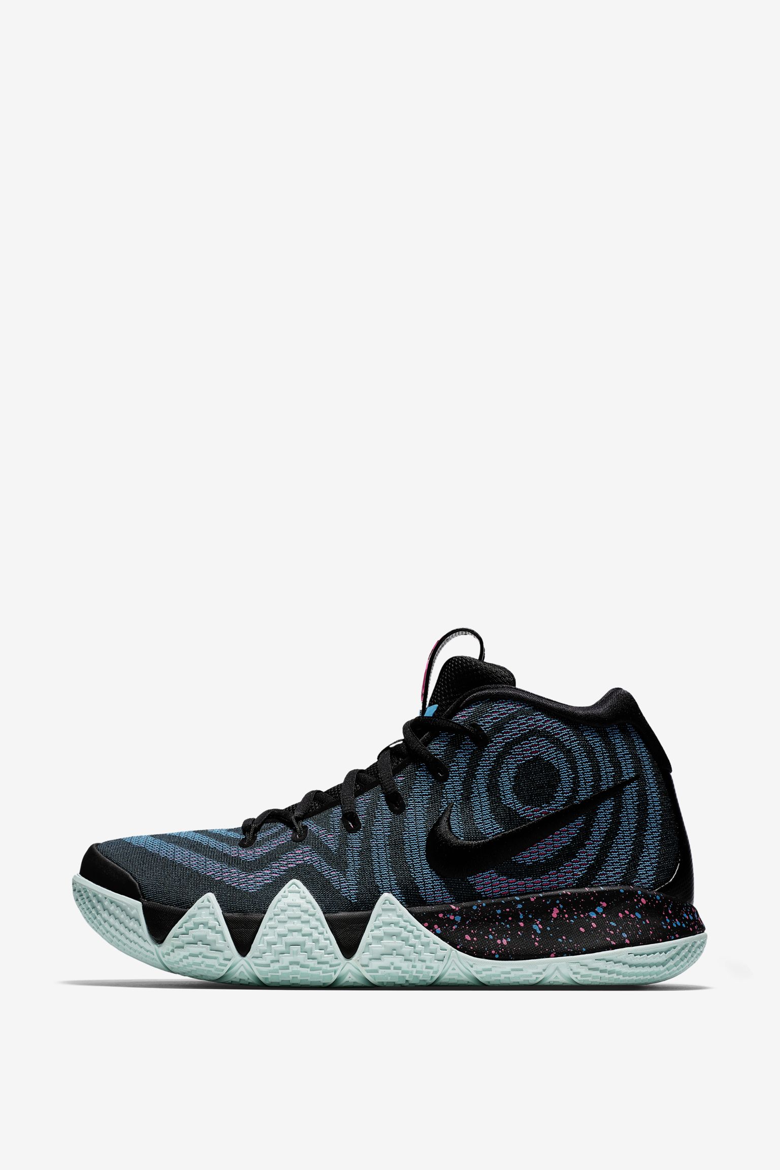 【NIKE公式】カイリー 4 'DECADES PACK' 【NIKE公式】カイリー 4 'DECADES PACK'