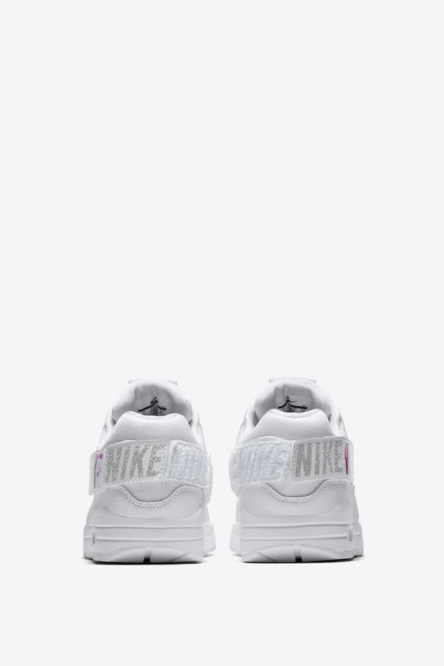 nike air max 1 triple white