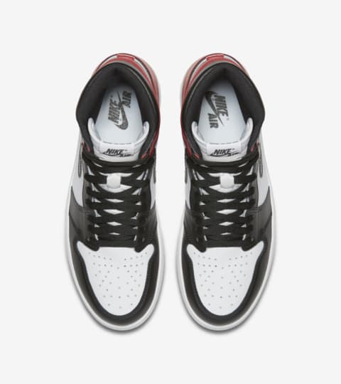 nike air jordan 1 retro black toe