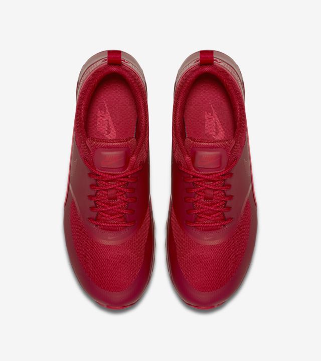 Ladies in Red: Air Huarache,Air Max 90, Air Max Thea | Sole Ladies in Red: Air Huarache,Air Max 90, Air Max Thea | Sole