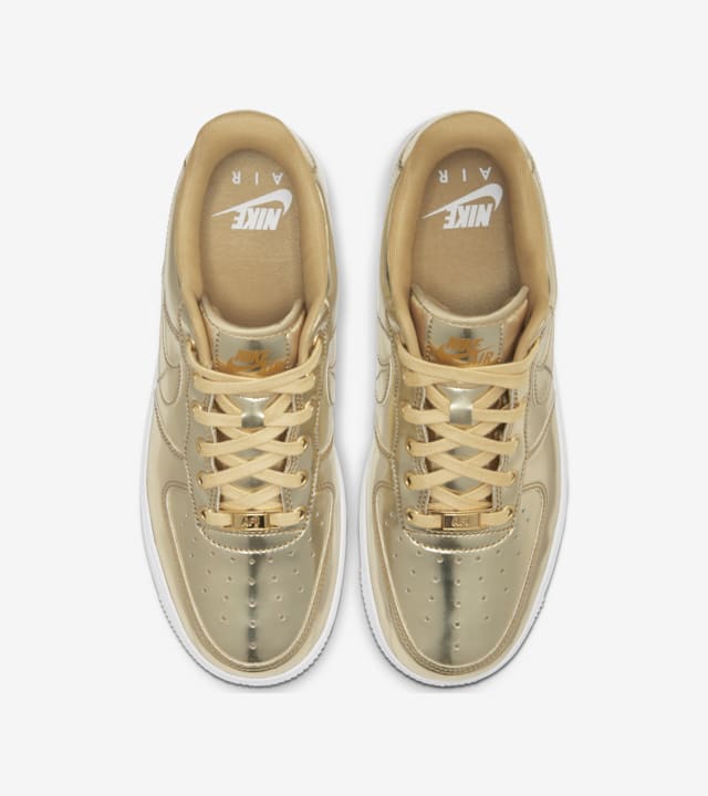 Metallic 'Gold' Release Date. Nike SNKRS HR