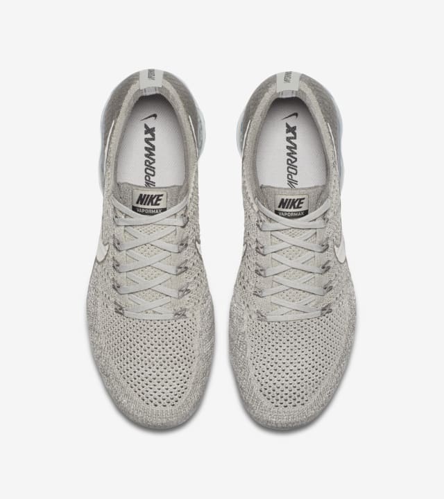 nike air vapormax flyknit pale grey