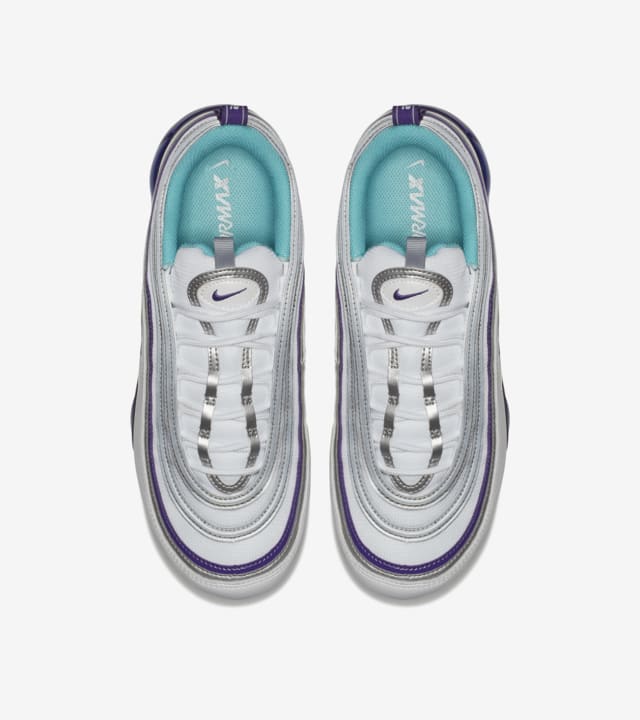 Past meets present.The Air VaporMax 97 pairs the Pinterest