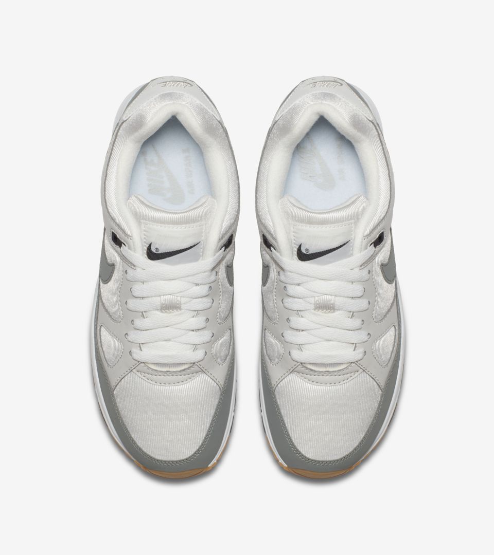 Nike Air Span 2 'Summit White & Dark Stucco' voor dames ... Nike Air Span 2 'Summit White & Dark Stucco' voor dames ...