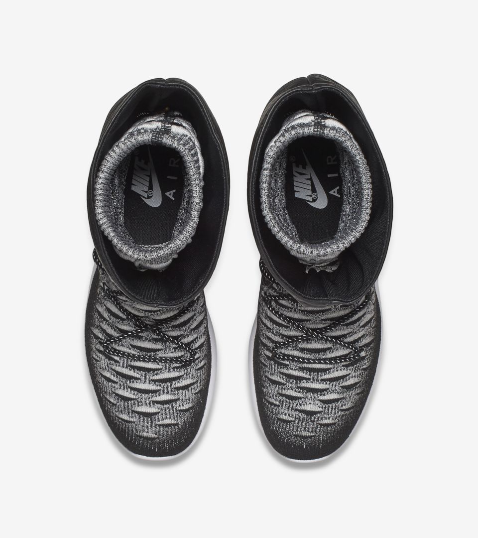WMNS ROSHE TWO HI FLYKNIT WMNS ROSHE TWO HI FLYKNIT