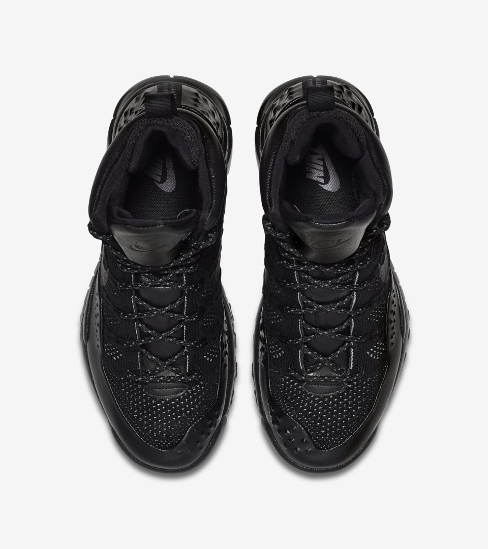 WMNS LUPINEK FLYKNIT WMNS LUPINEK FLYKNIT