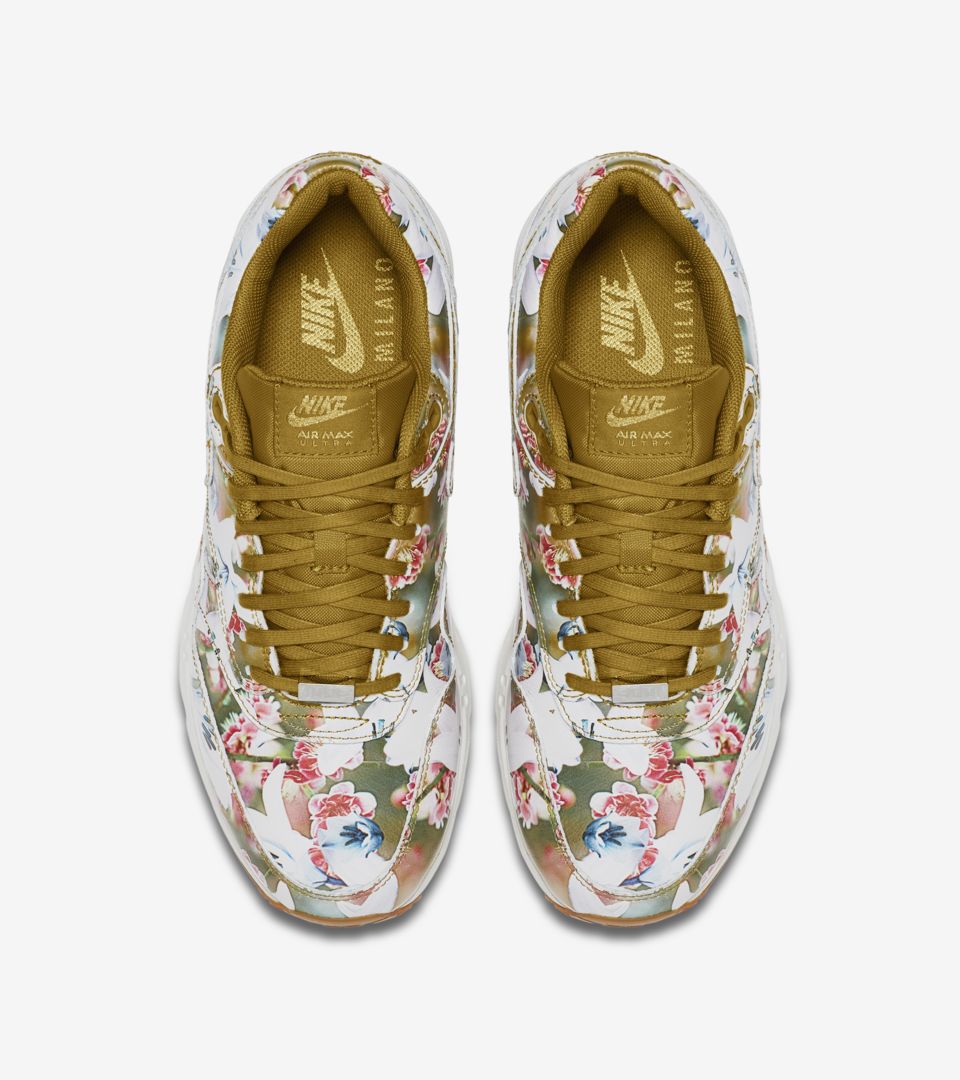 WMNS AIR MAX 1 ULTRA MOIRE WMNS AIR MAX 1 ULTRA MOIRE