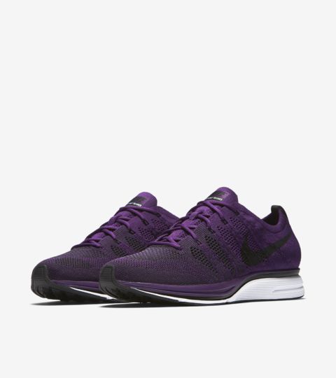 nike flyknit purple