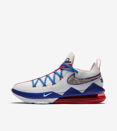 nike lola bunny