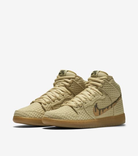 where to buy nike dunks chicken and waffles
