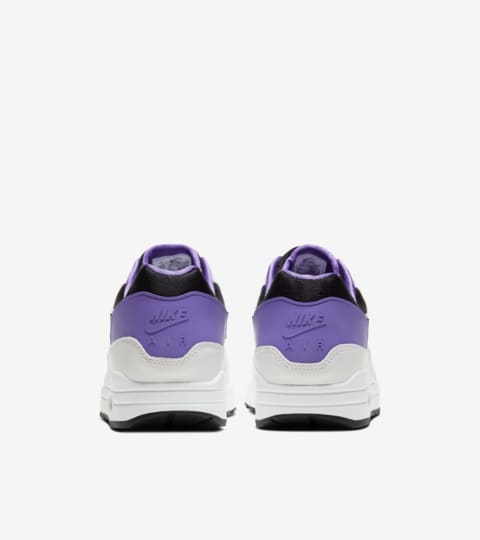nike dna pack