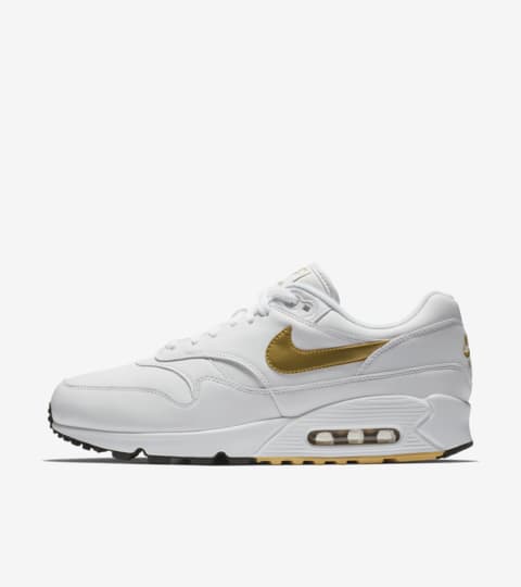 nike 90 gold