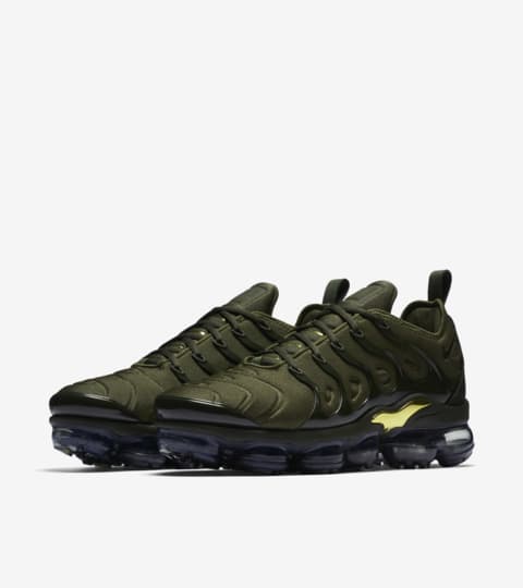 green and gold vapormax plus Shop 