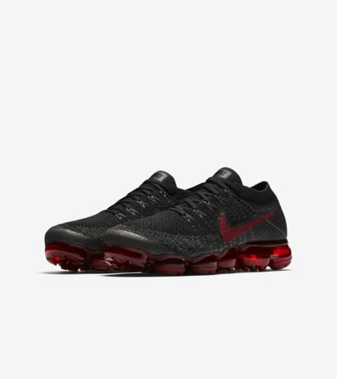 nike air vapormax flyknit red and black