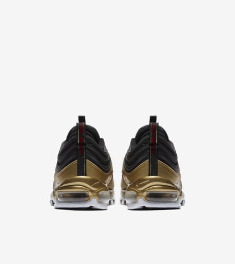 nike air max black gold