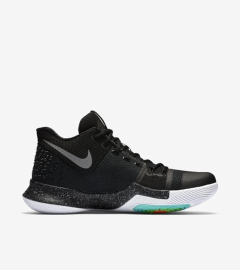 black kyrie 3s
