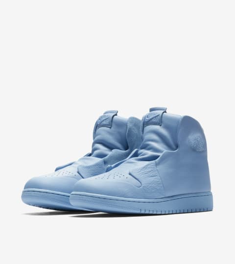 Nike Women S Air Jordan 1 Sage Xx Light Blue Release Date Nike